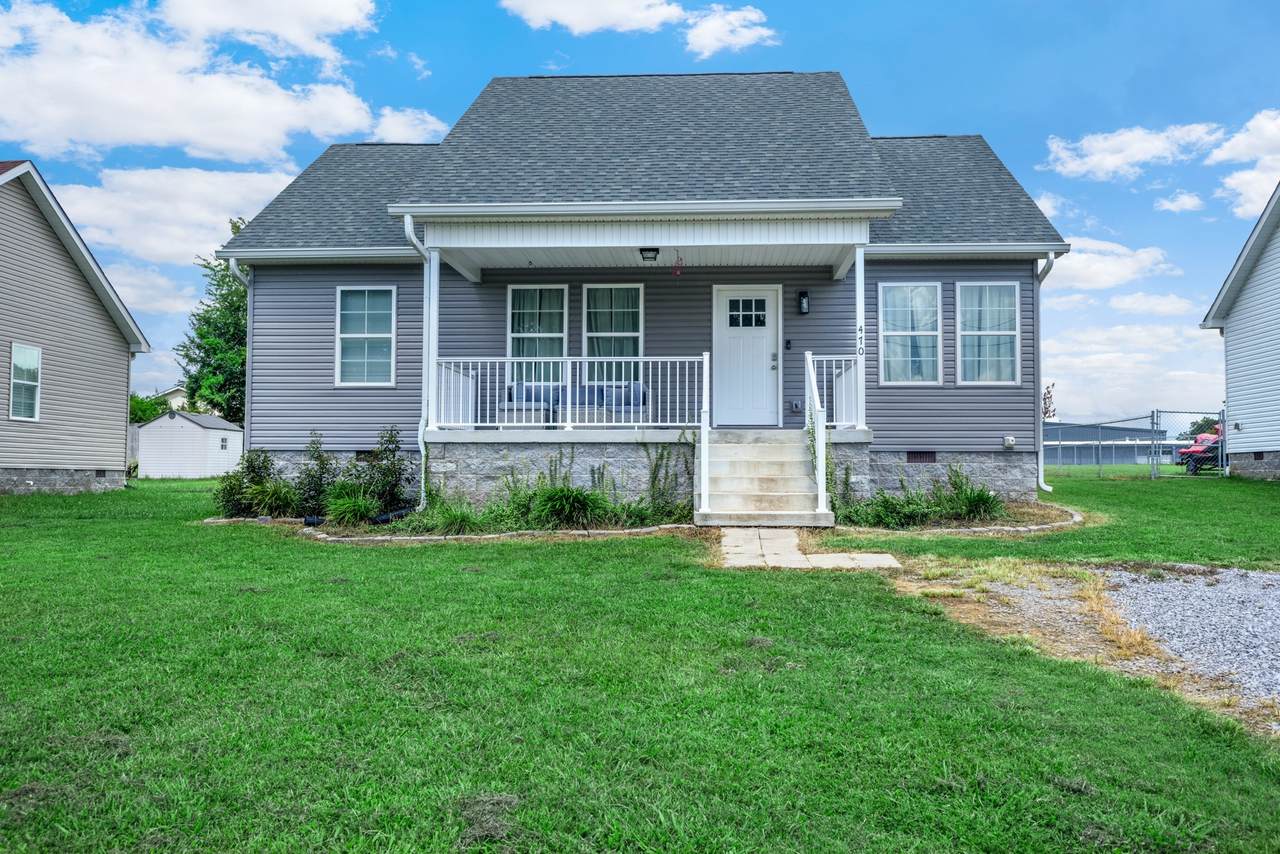 470 Meadowbrook Dr - Photo 1