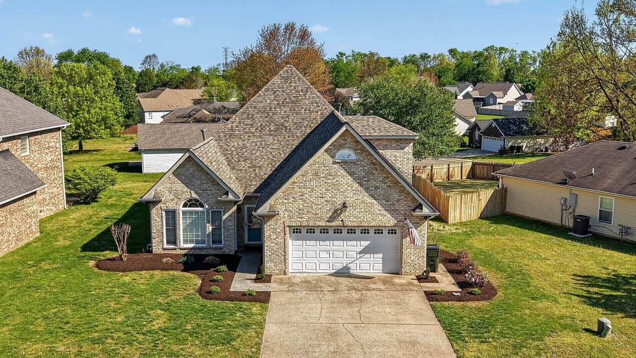 1415 Harrington Dr - Photo 1