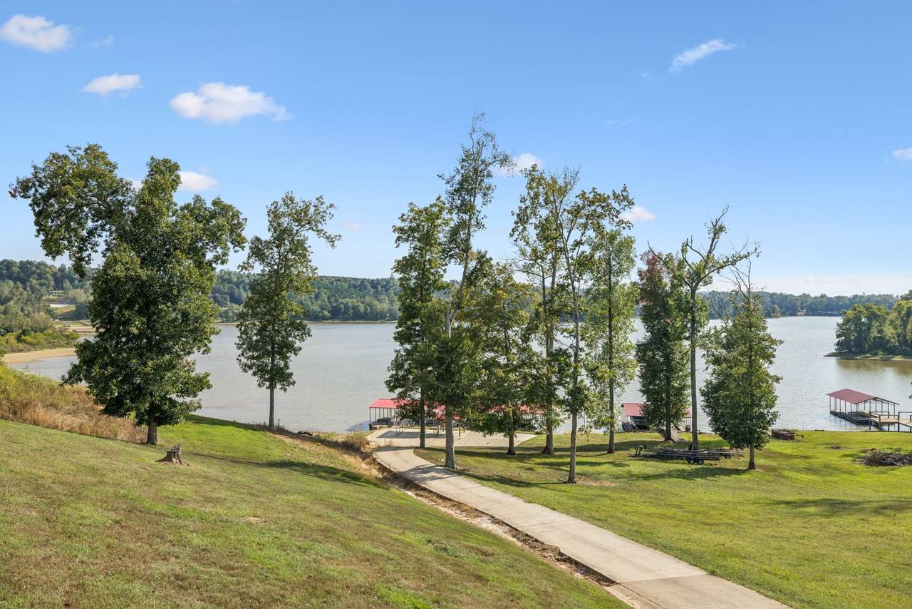 https://bt-photos.global.ssl.fastly.net/nashville/1280_boomver_1_RTC3171397-1.jpg