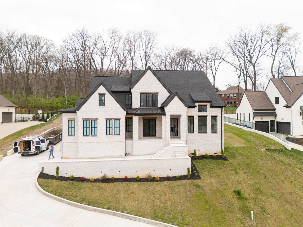 1586 Eastwood Dr - Photo 1
