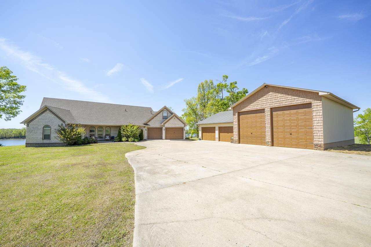 875 Faith Ln - Photo 1