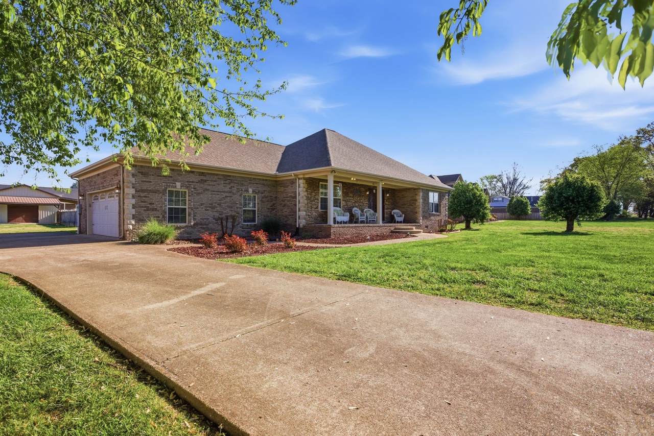 https://bt-photos.global.ssl.fastly.net/nashville/1280_boomver_1_RTC3172881-1.jpg