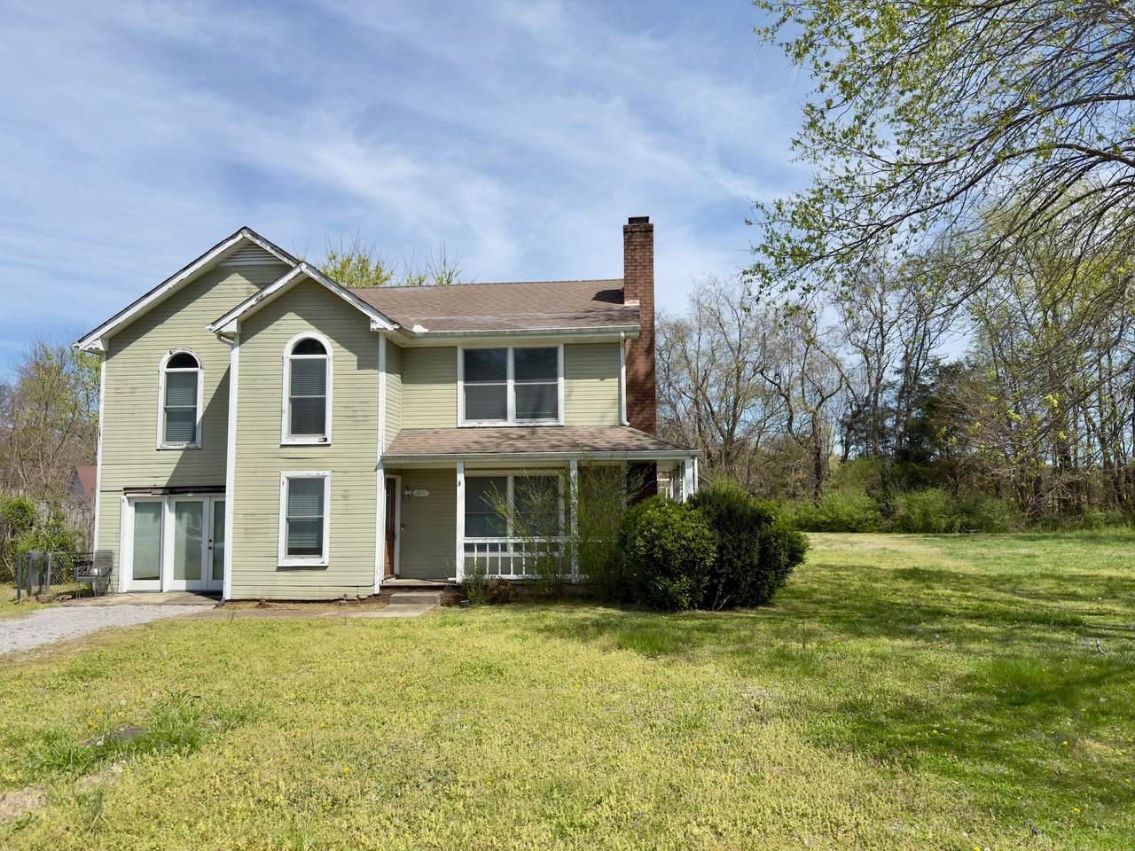 1817 Holloway Cir - Photo 1
