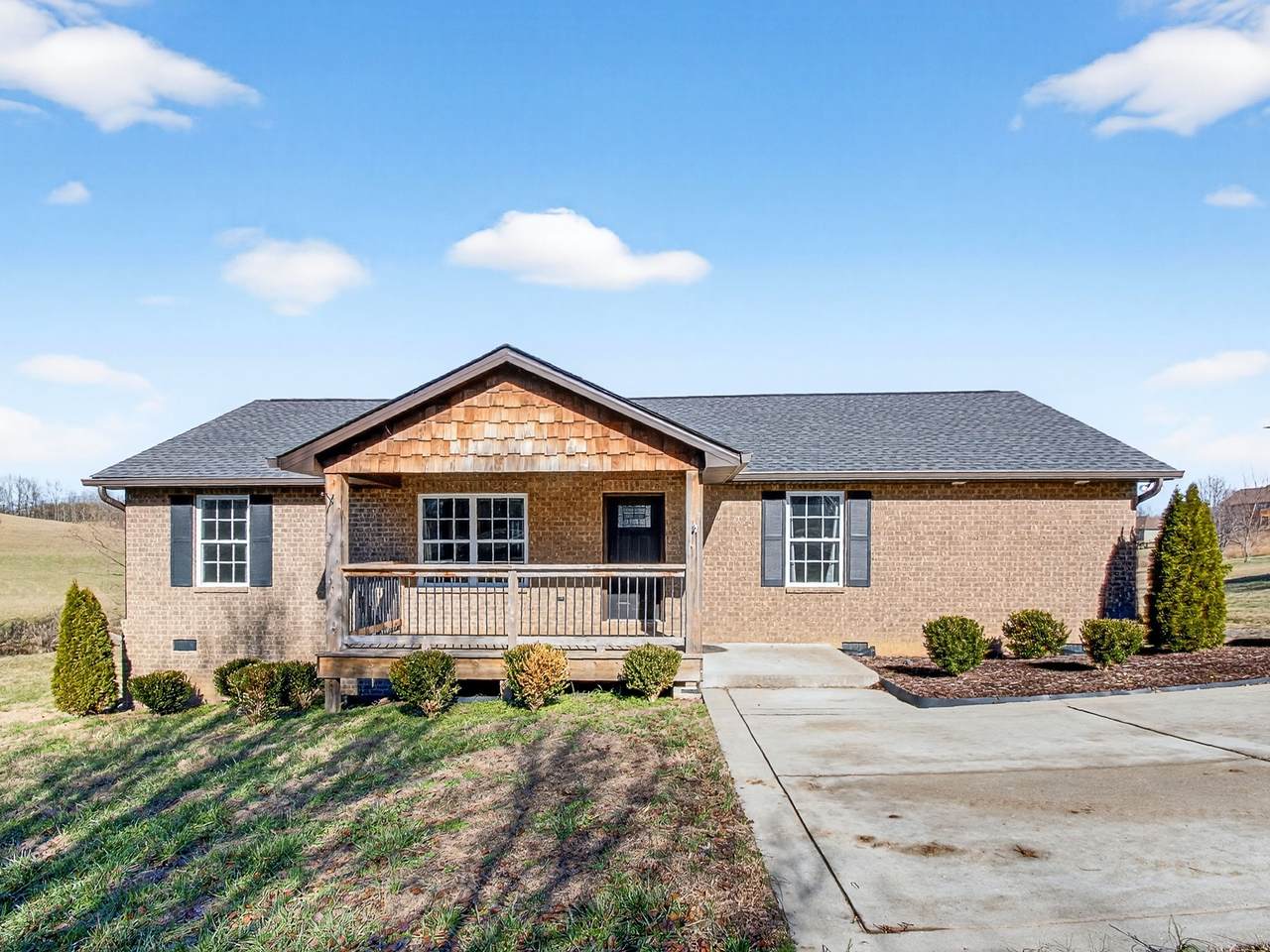 621 Womack Rd - Photo 1