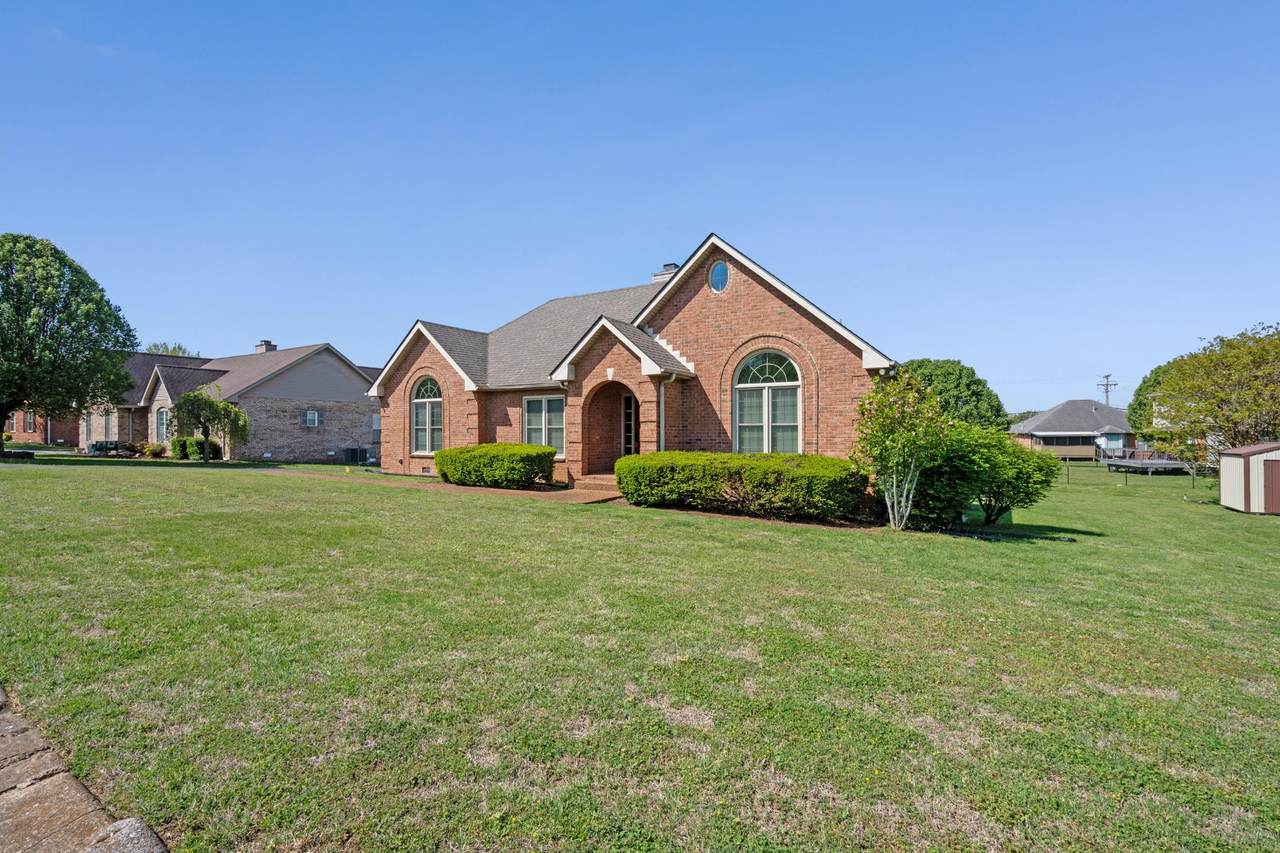 https://bt-photos.global.ssl.fastly.net/nashville/1280_boomver_1_RTC3173174-1.jpg