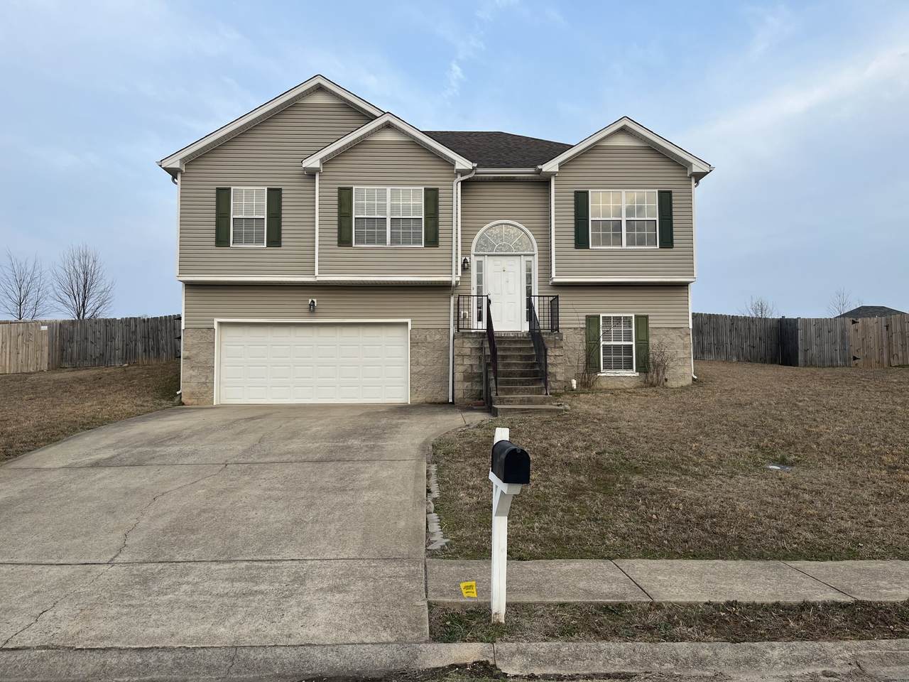 1448 Mutual Dr - Photo 1