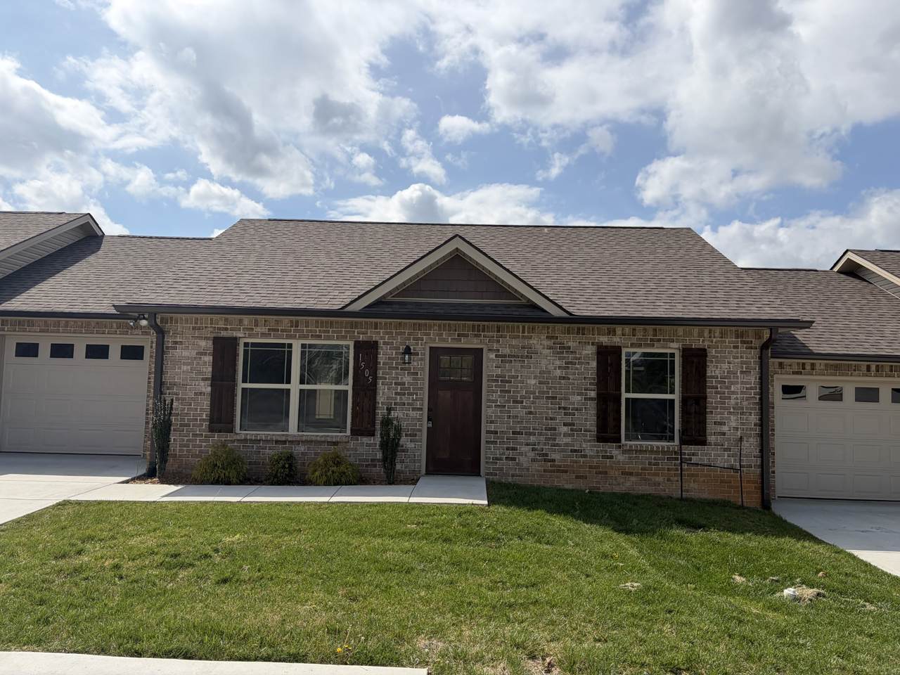 1507 Green Ln - Photo 1
