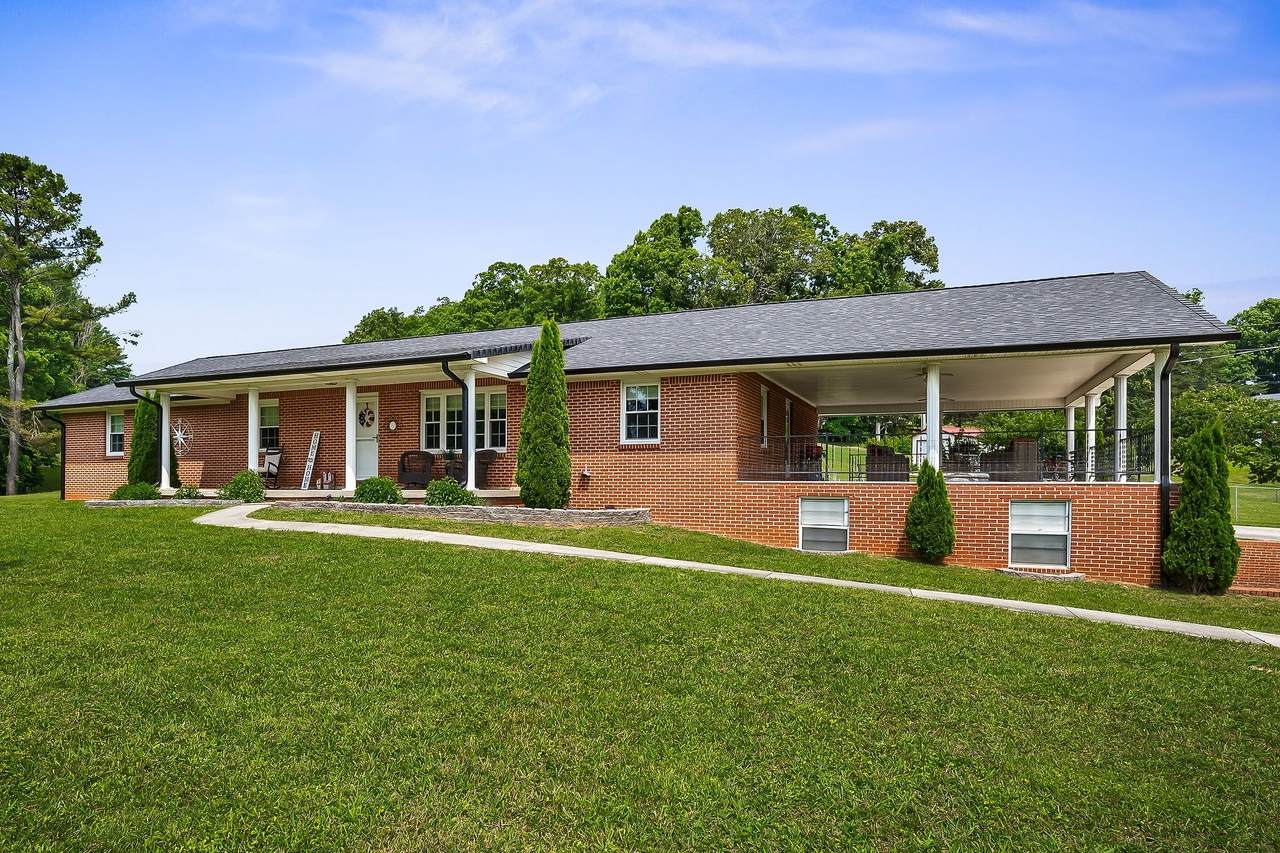 1069 Mcgregor Ln - Photo 1