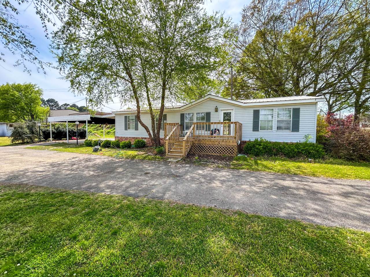 30996 Broad St - Photo 1