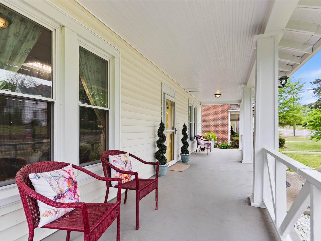 https://bt-photos.global.ssl.fastly.net/nashville/1280_boomver_2_RTC3175157-1.jpg
