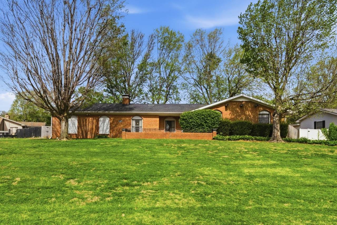 1117 Black Oak Ln - Photo 1