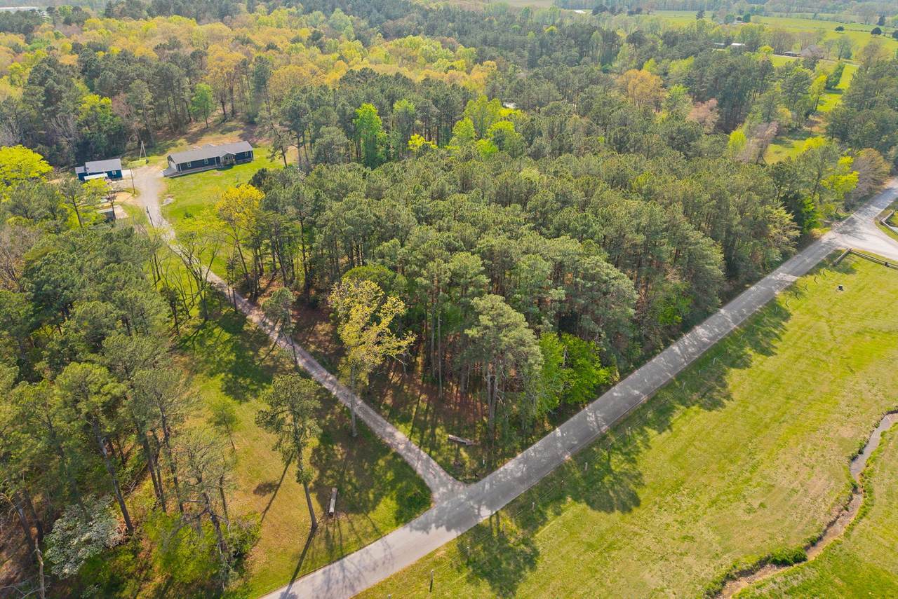 1549 Trace Creek Rd - Photo 1