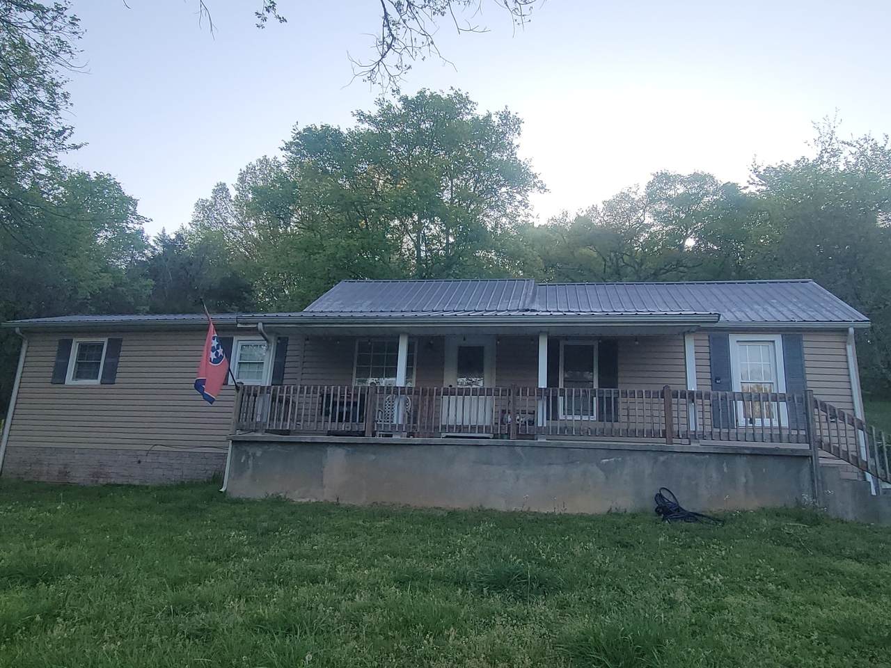 862 W Madison St - Photo 1