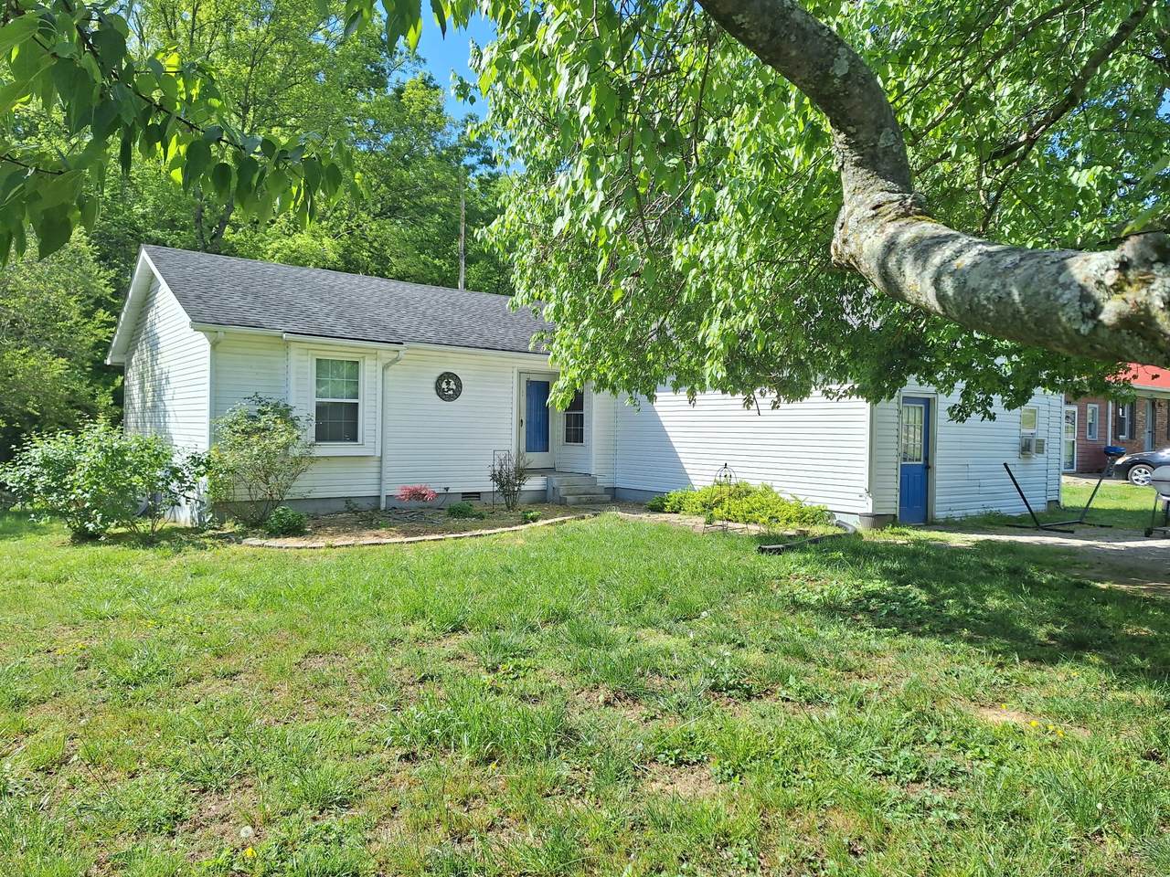 2079 Phillips St - Photo 1