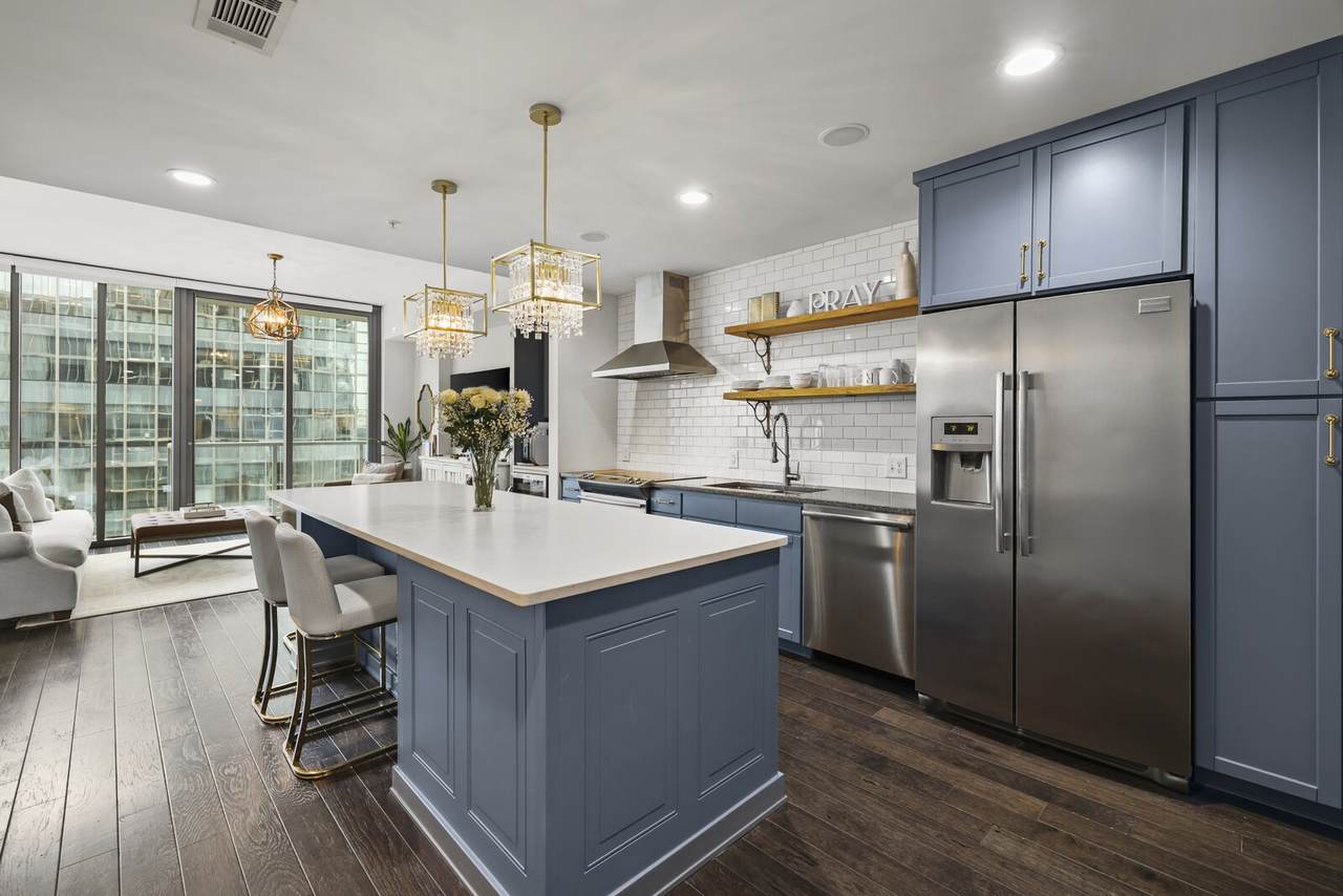 1212 Laurel St - Photo 1