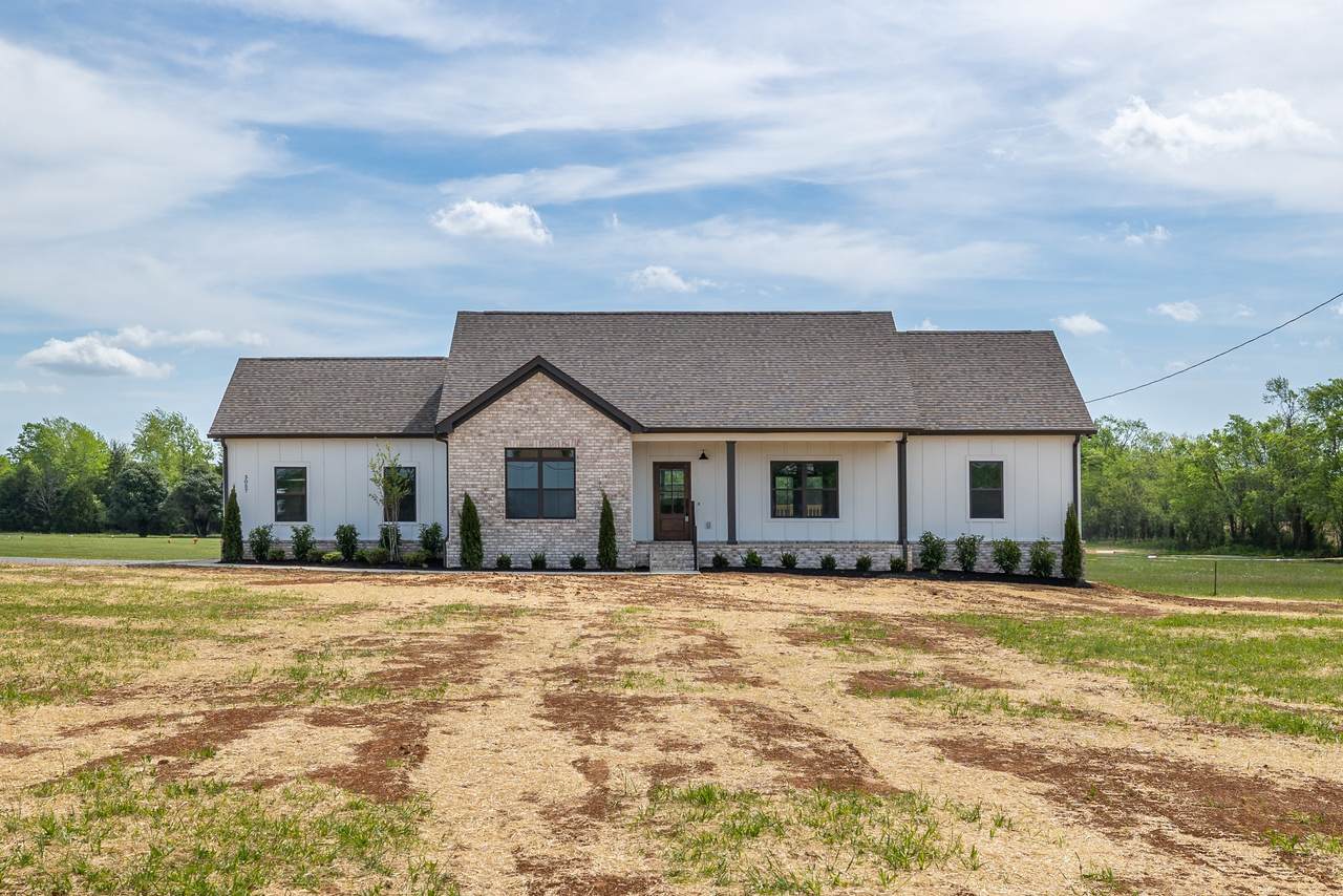3057 Nashville Hwy - Photo 1