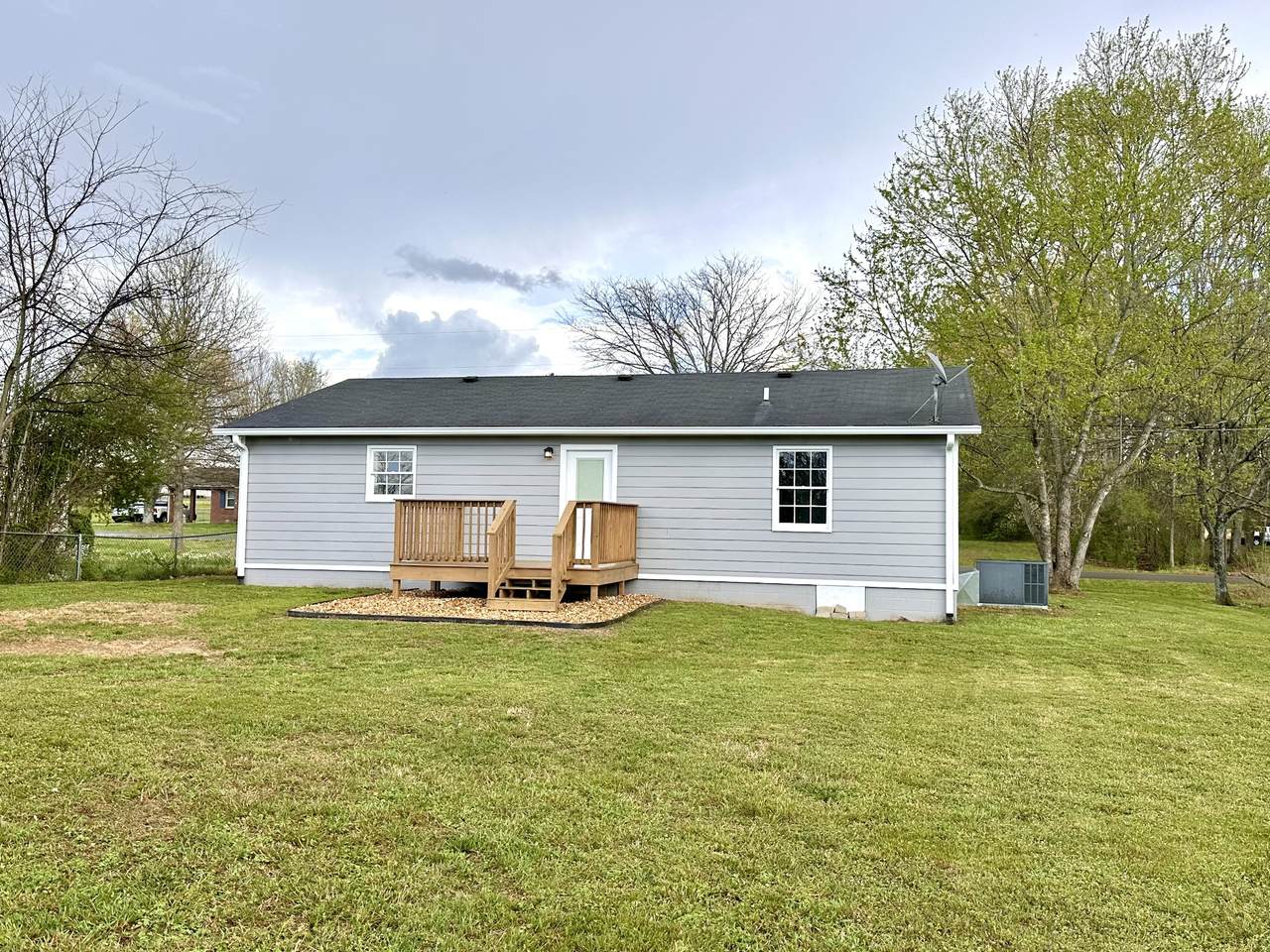 https://bt-photos.global.ssl.fastly.net/nashville/1280_boomver_1_RTC3177775-1.jpg