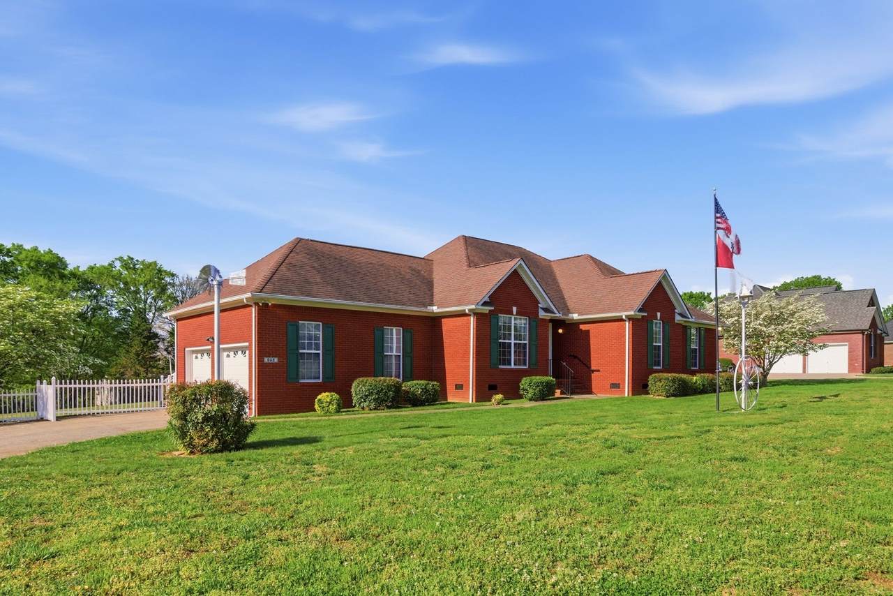 https://bt-photos.global.ssl.fastly.net/nashville/1280_boomver_1_RTC3177881-1.jpg