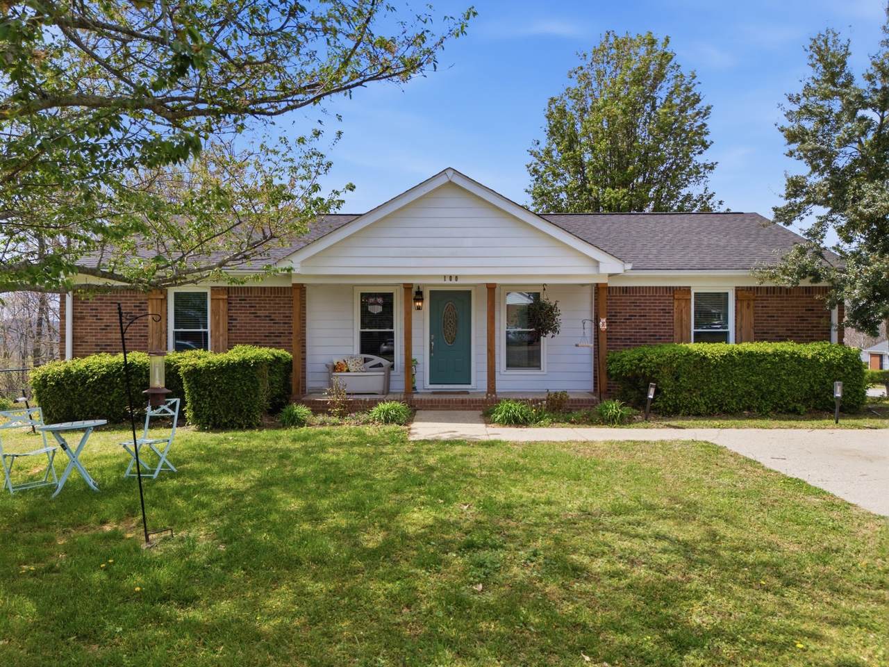 100 Patton Ct - Photo 1