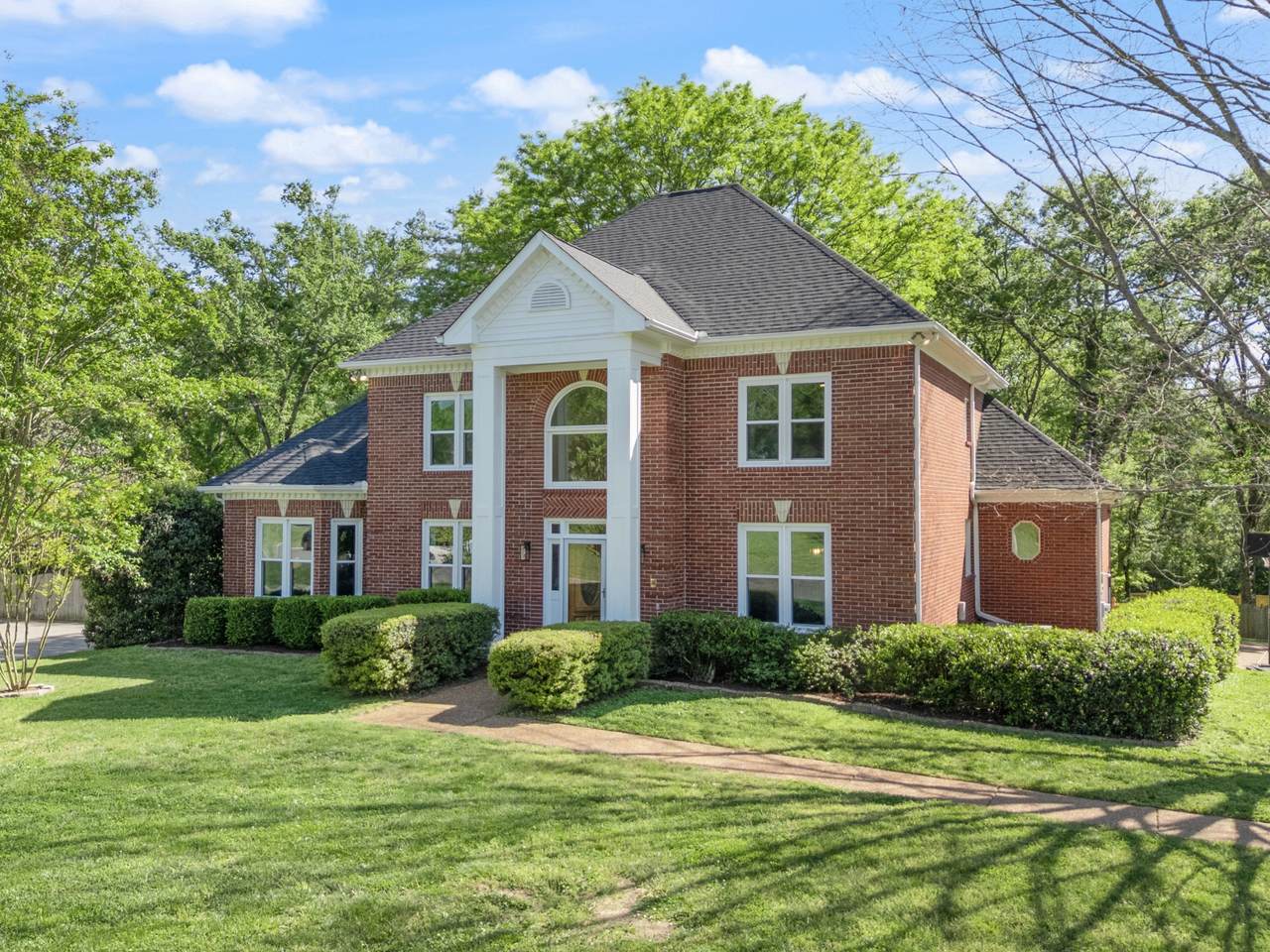 https://bt-photos.global.ssl.fastly.net/nashville/1280_boomver_1_RTC3178100-1.jpg
