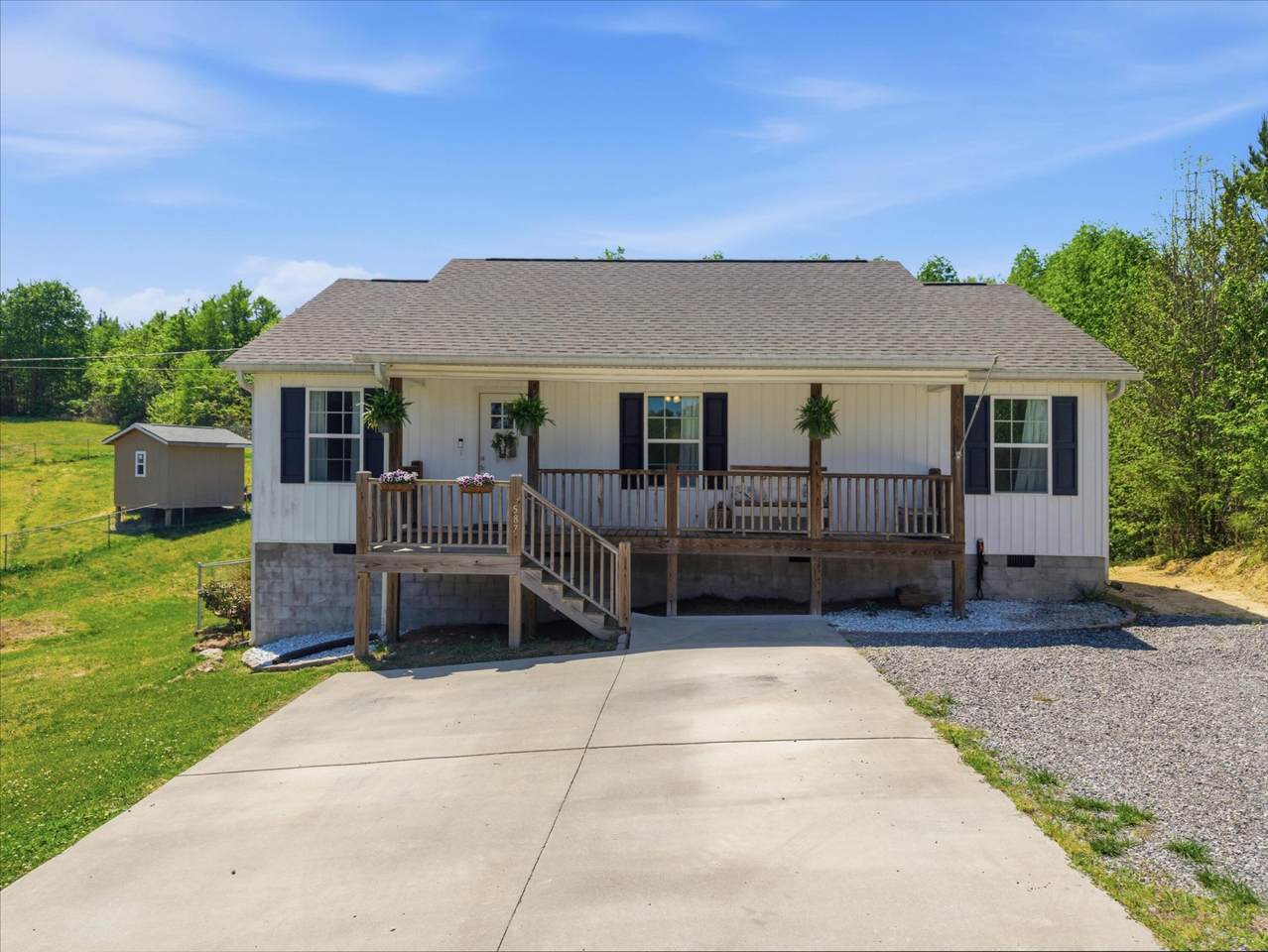 3587 Colston Lane - Photo 1