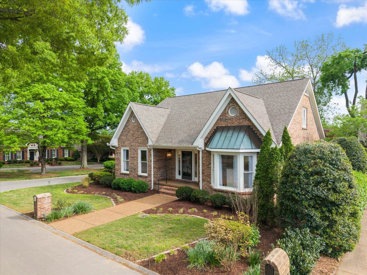 https://bt-photos.global.ssl.fastly.net/nashville/1280_boomver_1_RTC3178368-1.jpg