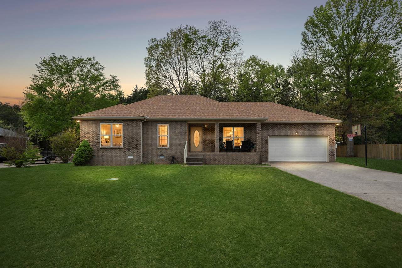 579 Windy Rd - Photo 1