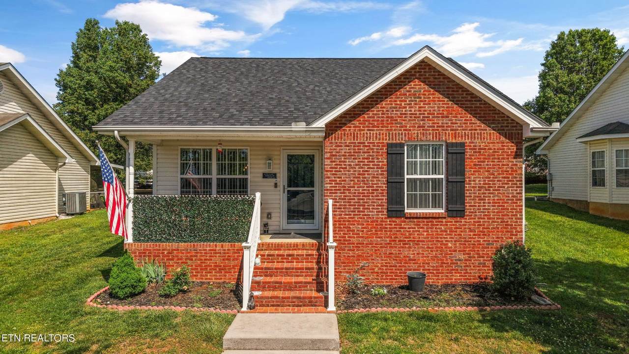 1709 Watauga St - Photo 1