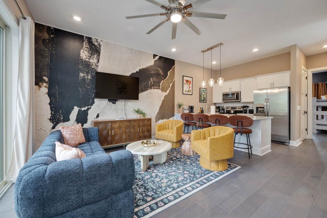 2719 Alameda St - Photo 1