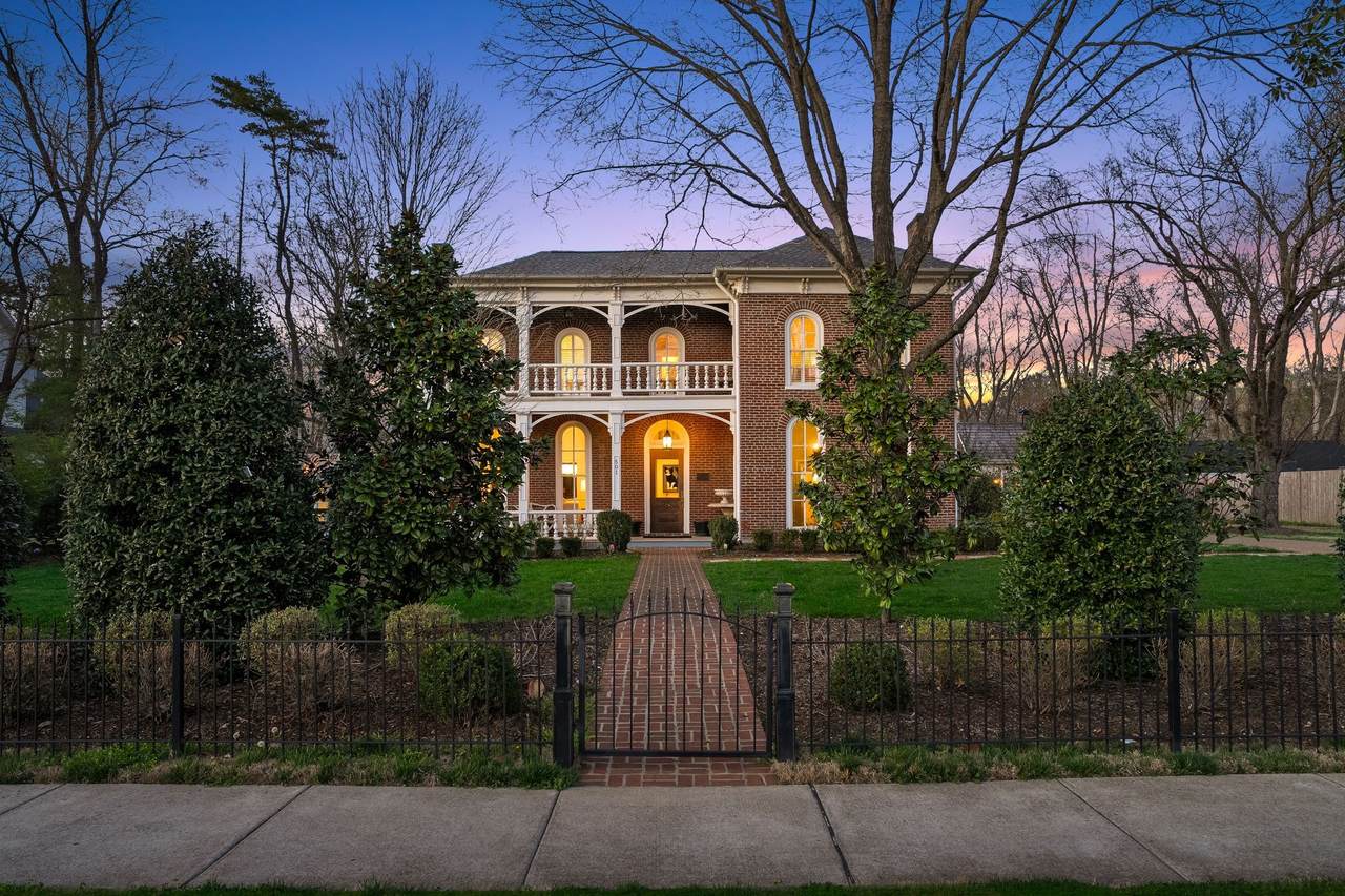 https://bt-photos.global.ssl.fastly.net/nashville/1280_boomver_1_RTC3180135-1.jpg