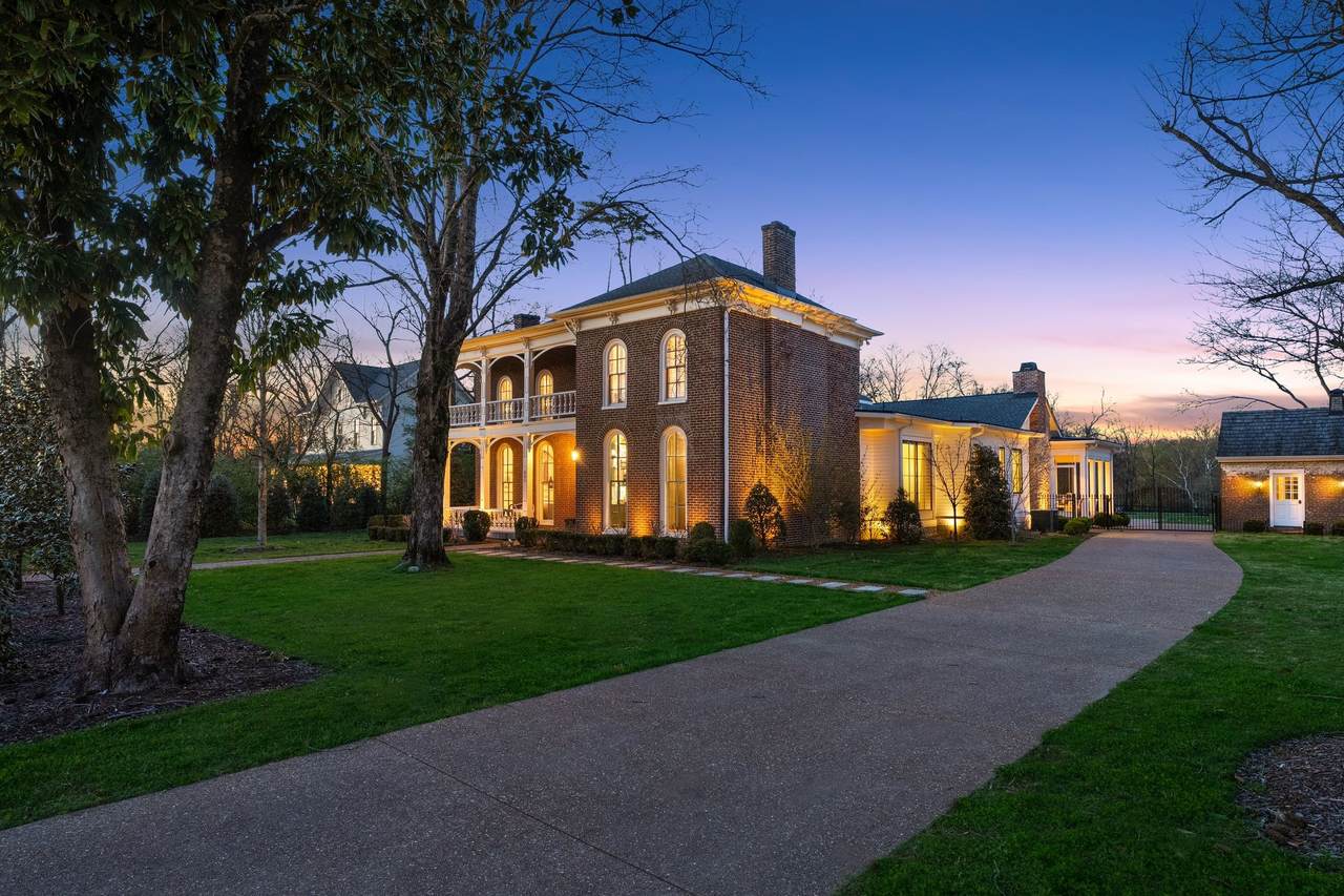 https://bt-photos.global.ssl.fastly.net/nashville/1280_boomver_1_RTC3180135-1.jpg