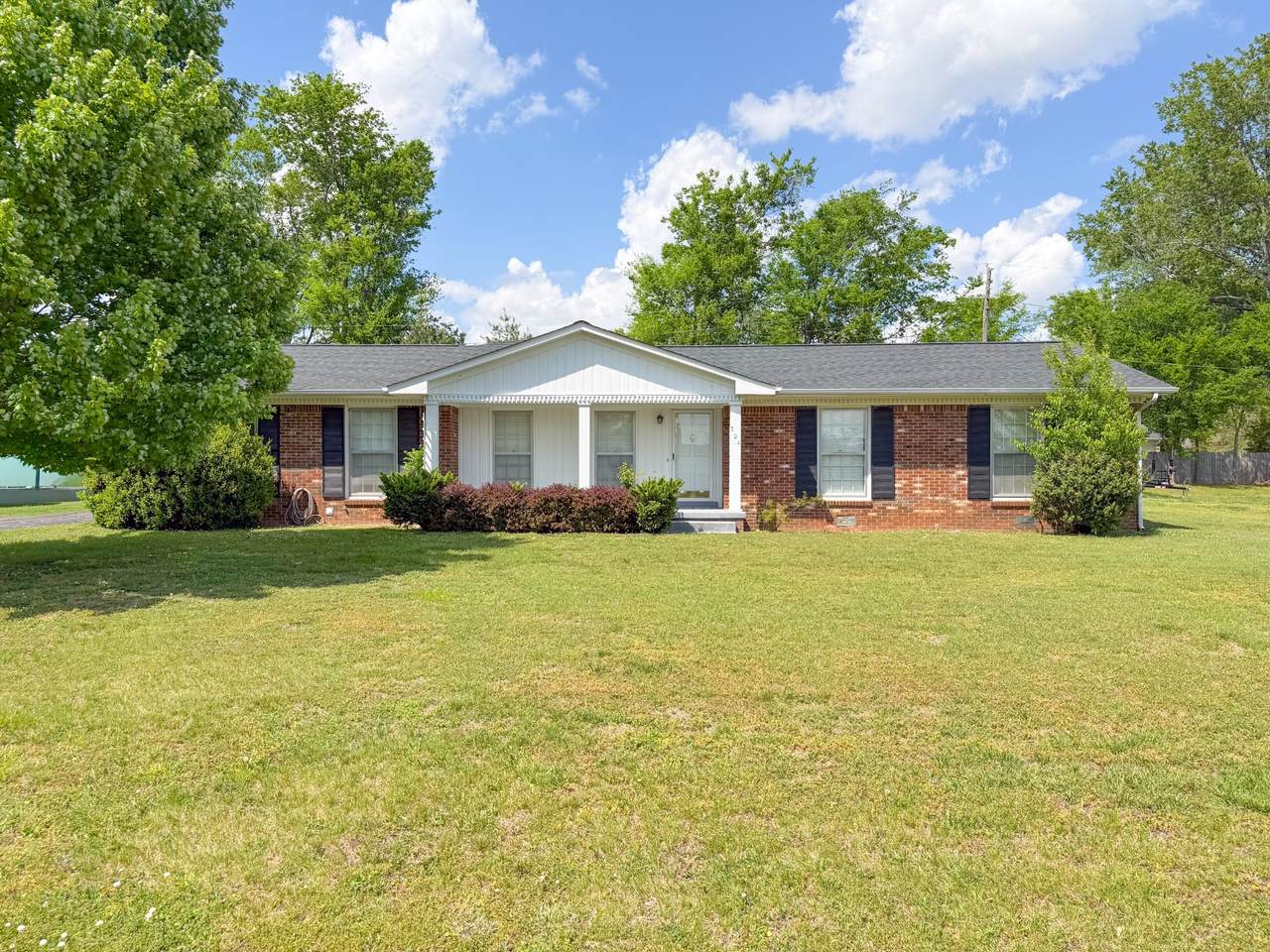 https://bt-photos.global.ssl.fastly.net/nashville/1280_boomver_1_RTC3180182-1.jpg
