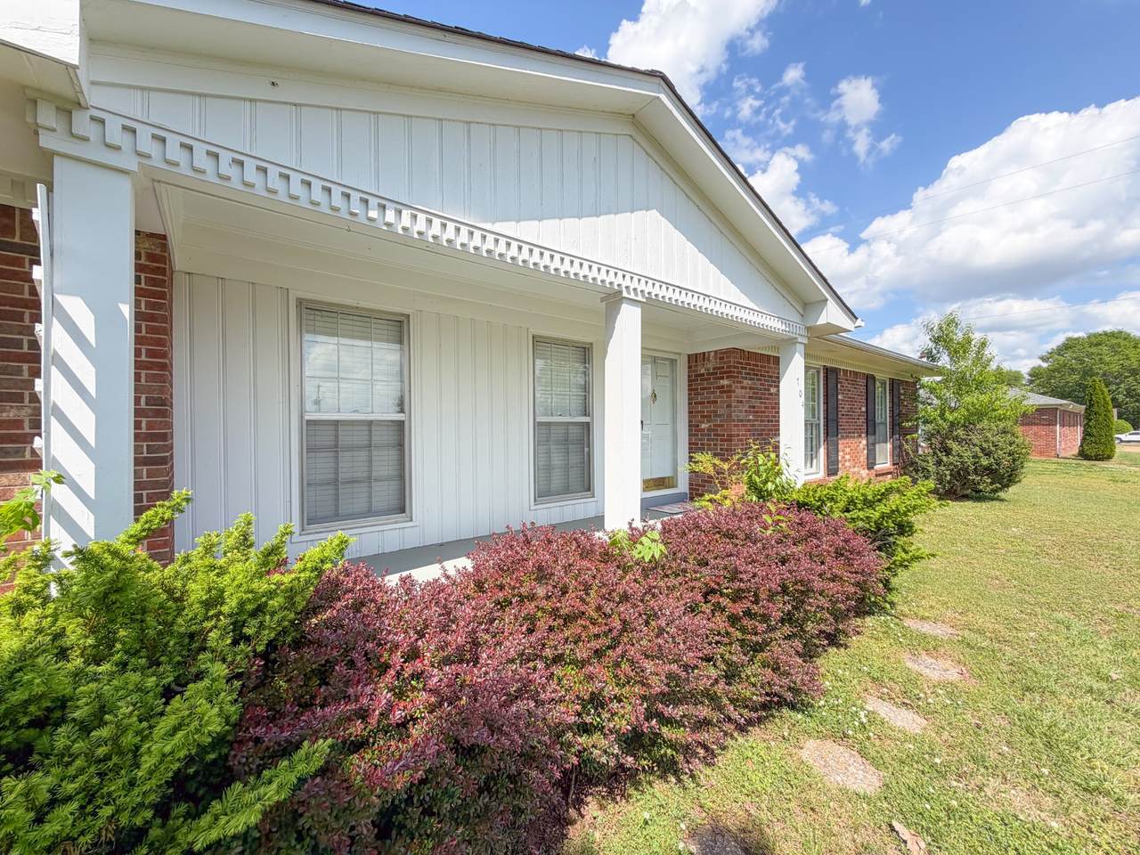 https://bt-photos.global.ssl.fastly.net/nashville/1280_boomver_1_RTC3180182-1.jpg