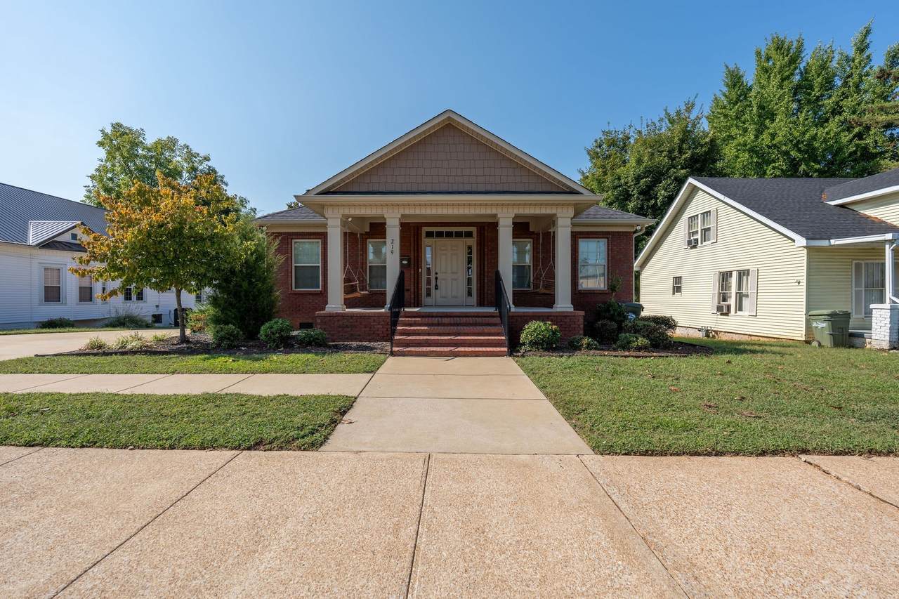 https://bt-photos.global.ssl.fastly.net/nashville/1280_boomver_1_RTC3180318-1.jpg