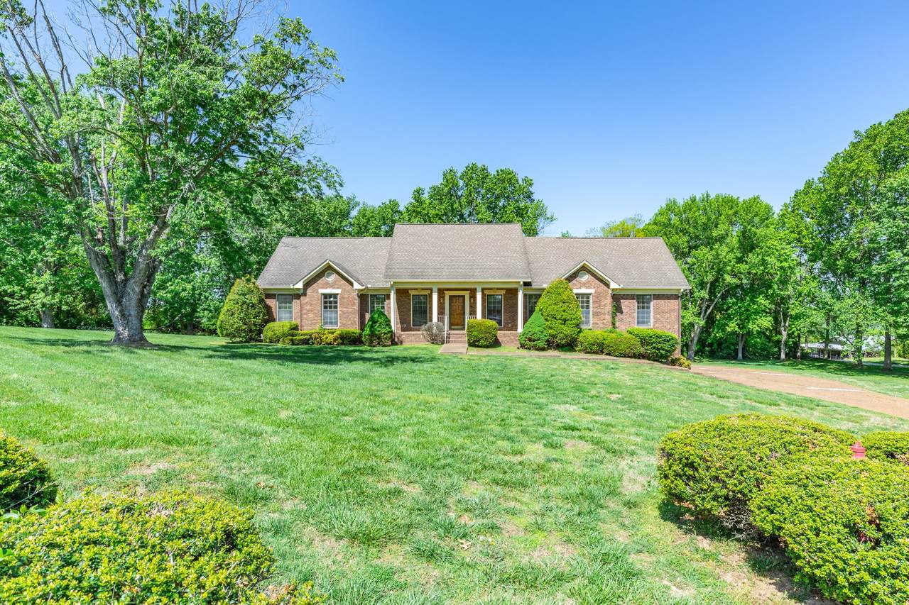 325 Clearview Dr - Photo 1
