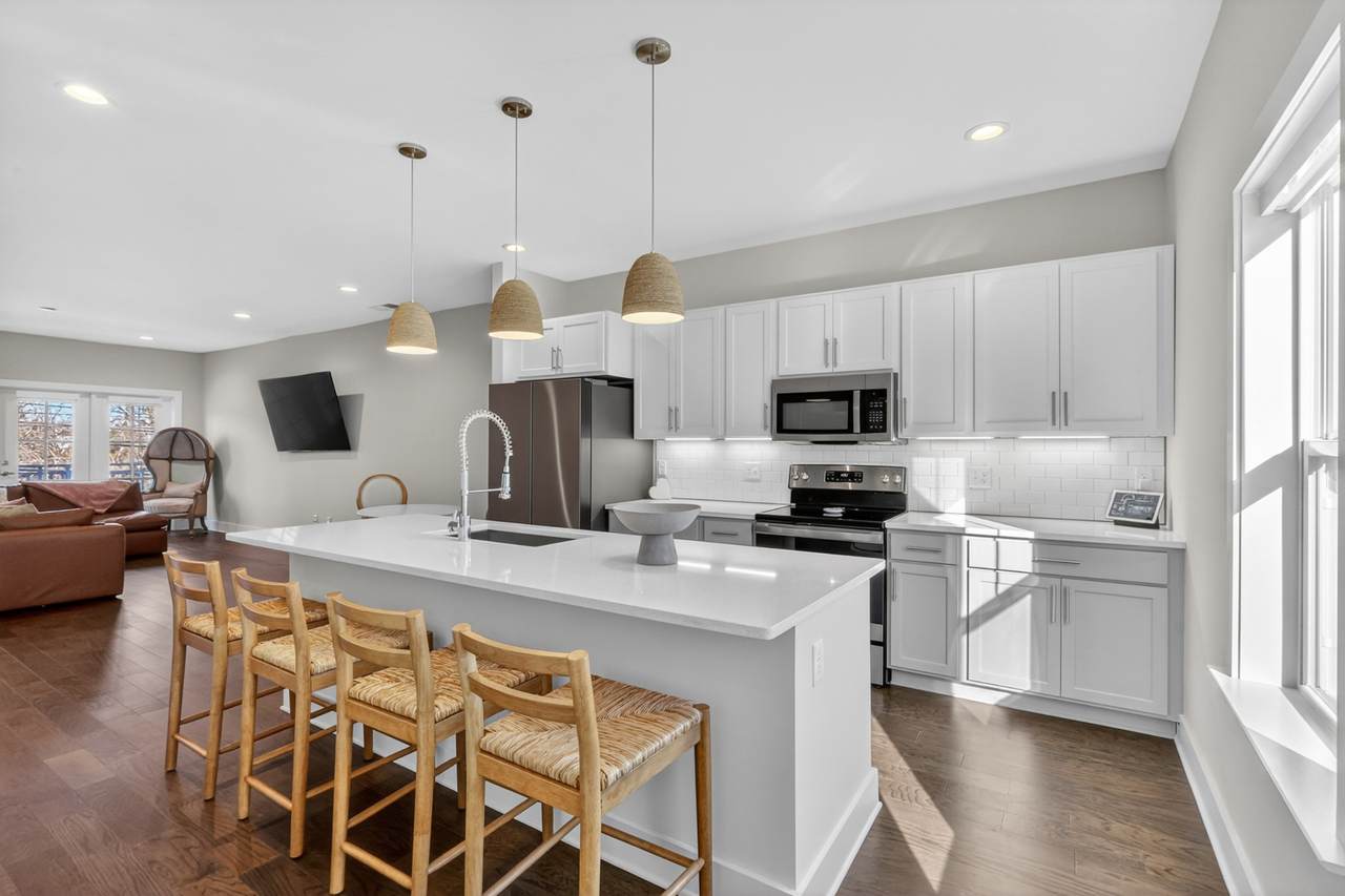 6719 Charlotte Pike - Photo 1