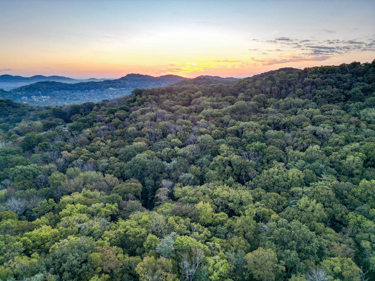 https://bt-photos.global.ssl.fastly.net/nashville/1280_boomver_1_RTC3181467-1.jpg