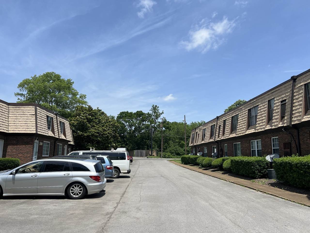 https://bt-photos.global.ssl.fastly.net/nashville/1280_boomver_1_RTC3181553-1.jpg