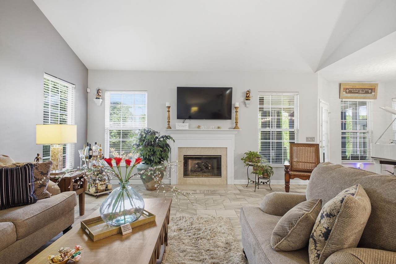 1013 Wyntergrace Farm Rd - Photo 1
