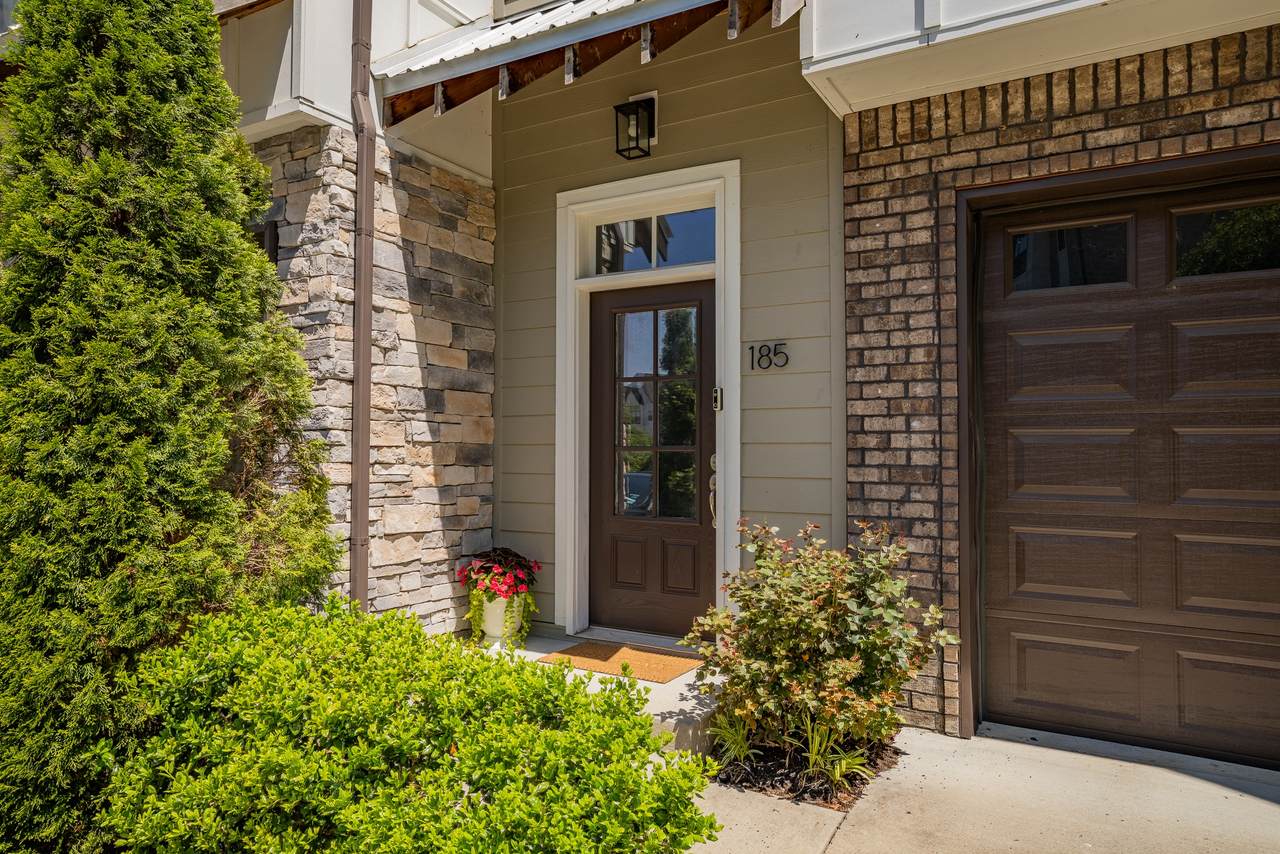 185 Stonecrest Dr - Photo 1