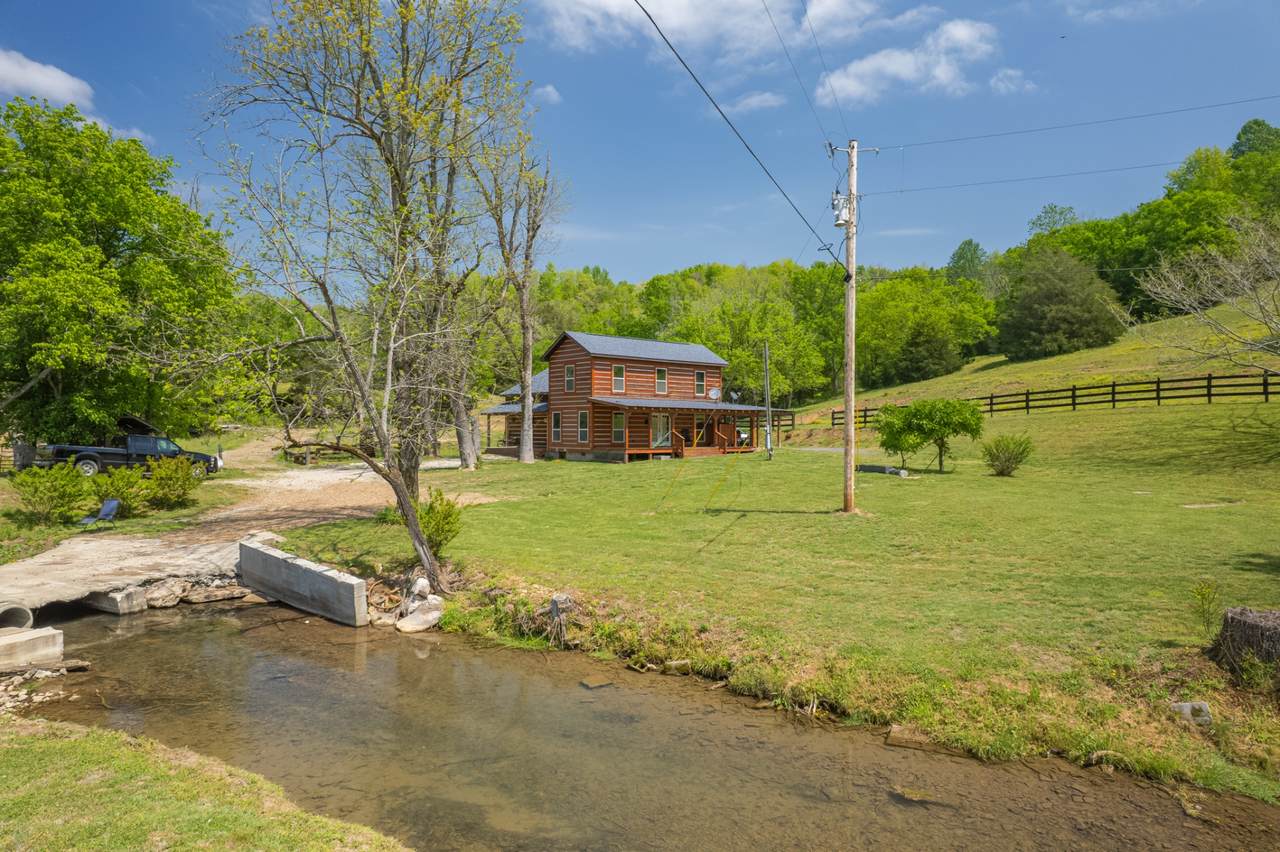 13546 Campbellsville Rd - Photo 1