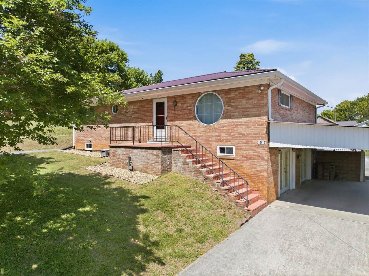 1012 Bennett Street - Photo 1