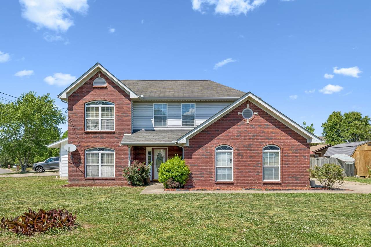 904 Lavergne Ln - Photo 1