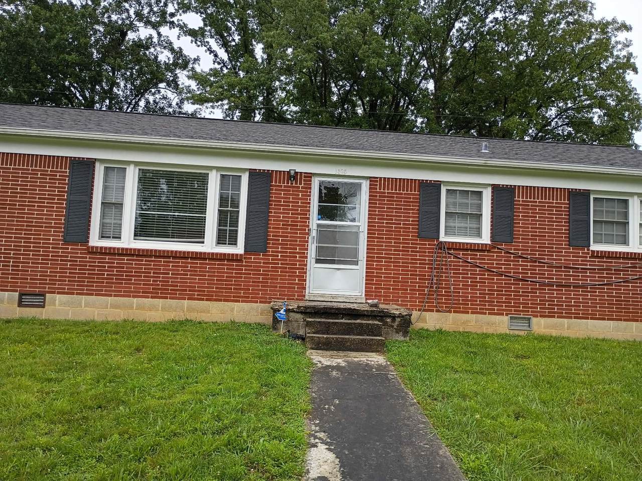 https://bt-photos.global.ssl.fastly.net/nashville/1280_boomver_1_RTC3182346-1.jpg