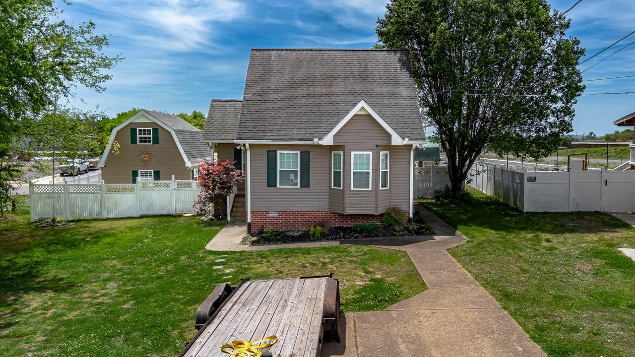 200 Westlynn Dr - Photo 1