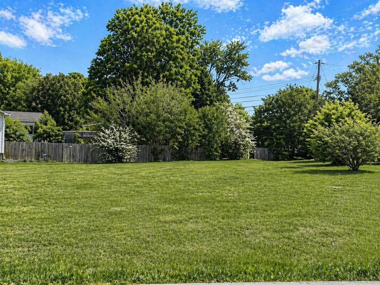 412 Shawnee Dr - Photo 1