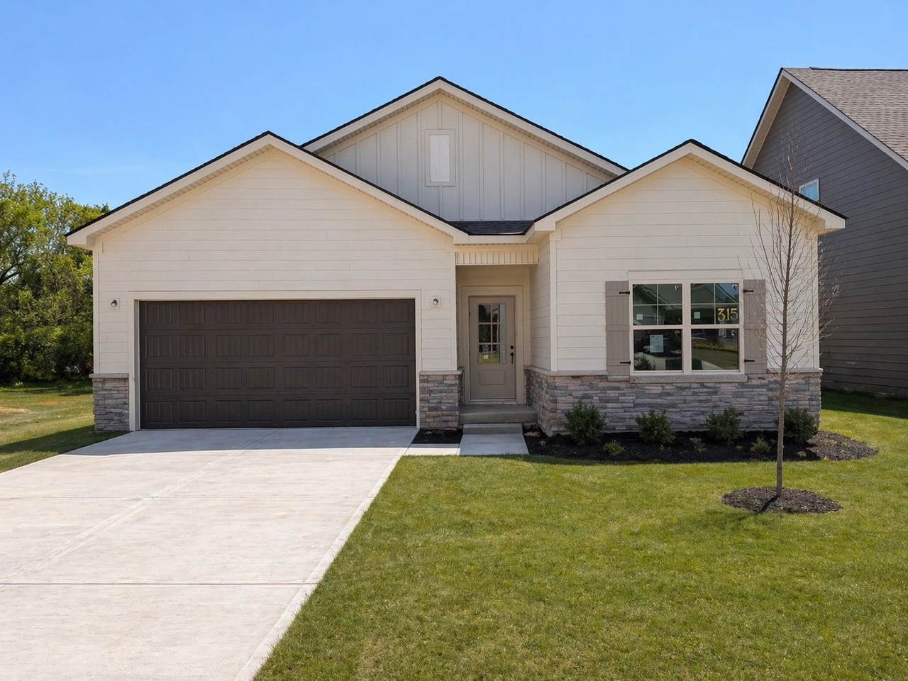 5735 Shoreline Drive - Photo 1