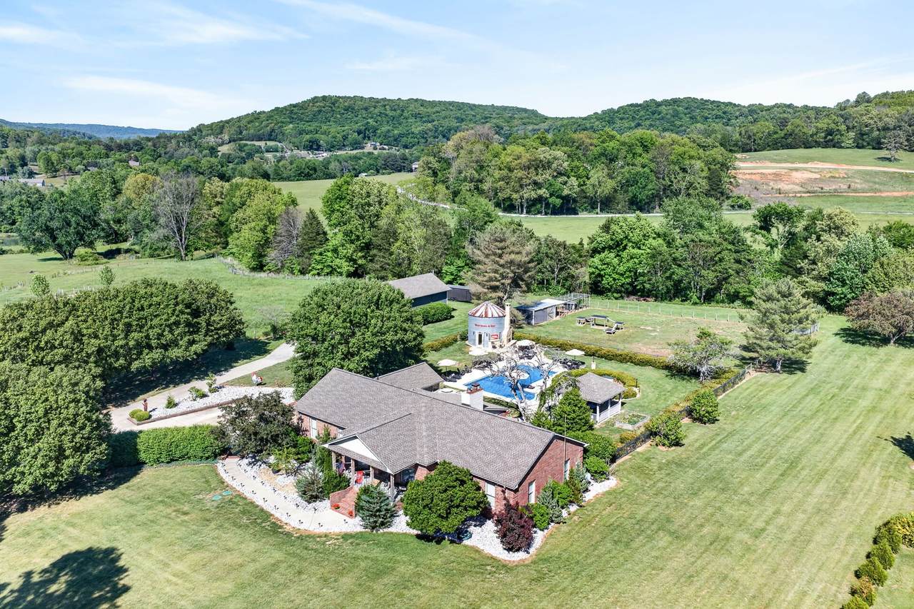 2235 Hidden Cove Rd - Photo 1
