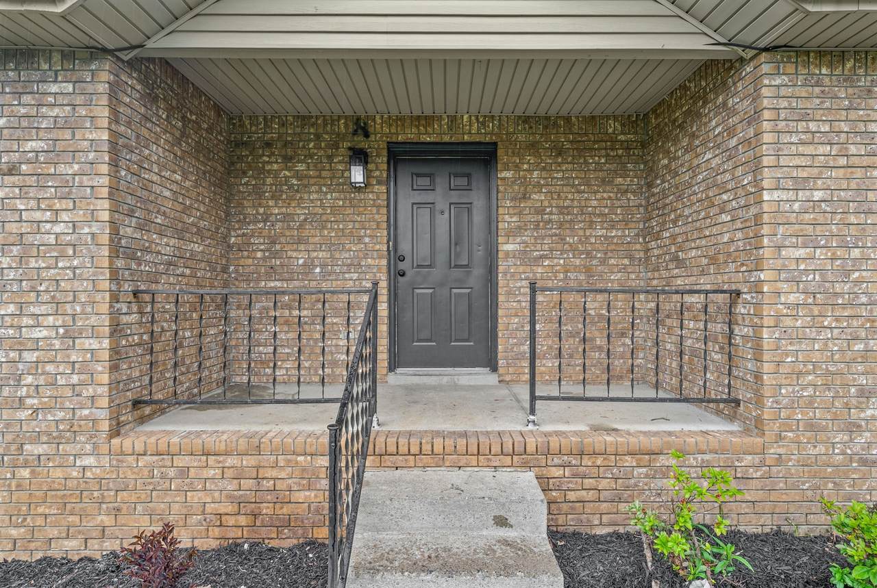 https://bt-photos.global.ssl.fastly.net/nashville/1280_boomver_1_RTC3182773-1.jpg