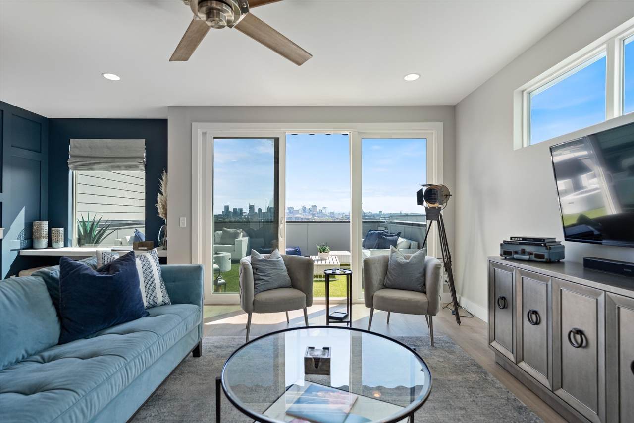 62 Fern Ave - Photo 1